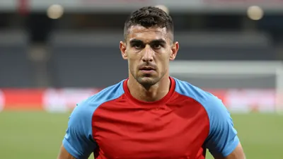 Swindon Town have signed defender Kaelan Majekodunmi on a one-year deal following a trial with the club