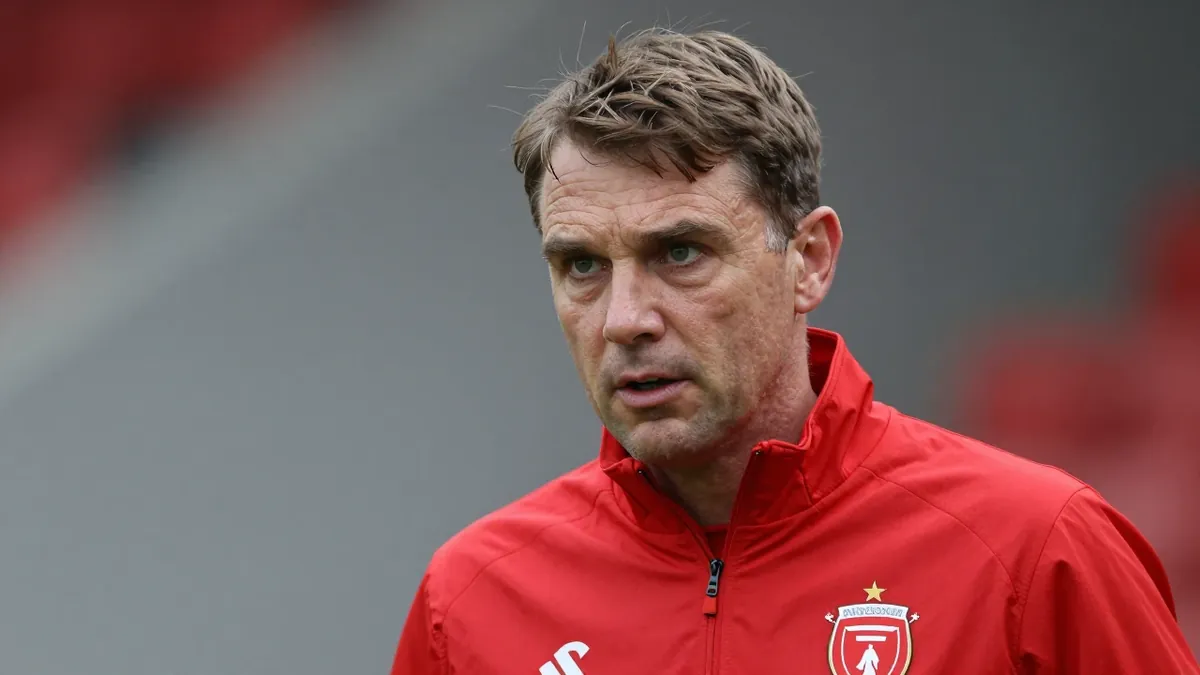 Swindon Town are targeting a final forward signing before the deadline, with manager Ian Holloway lauding a recent...