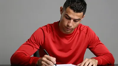 Swindon Town have re-signed midfielder Danny Butterworth on a five-month contract until February 2027, bringing the...
